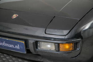 Immagine 22/50 di Porsche 924 S (1986)