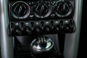 Bild 23/49 von Mini Cooper (2006)