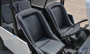 Immagine 4/50 di Mini Moke (1973)
