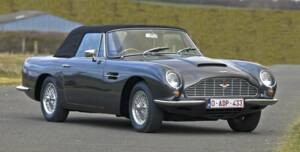 Imagen 36/50 de Aston Martin DB 6 Vantage Volante (1969)