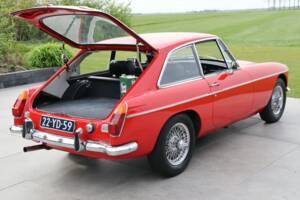 Image 20/50 of MG MGB GT (1974)