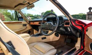 Image 4/43 of Jaguar XJ-S V12 (1988)