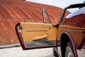 Image 33/51 of Maserati 3500 GTI Spyder Vignale (1963)