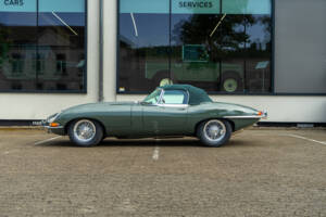 Bild 16/33 von Jaguar E-Type 4.2 (1967)