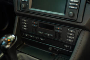 Bild 33/58 von BMW M5 (2001)