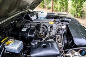 Bild 39/41 von Land Rover Defender 90 Td5 (1998)
