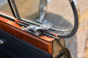 Immagine 33/50 di Jaguar S-Type 3.8 (1966)