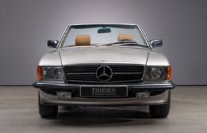 Bild 8/23 von Mercedes-Benz 560 SL (1987)