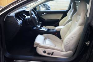 Obraz 29/45 pojazdu Audi S5 Coupé (2007)