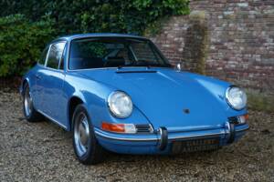 Image 35/50 of Porsche 912 (1969)
