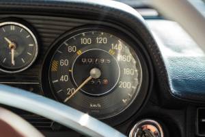 Image 28/46 of Mercedes-Benz 250 CE (1970)