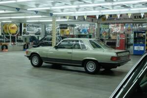 Image 40/50 de Mercedes-Benz 450 SLC 5,0 (1978)