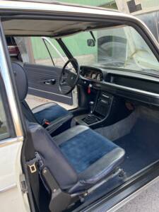 Image 14/17 of BMW 2002 tii (1974)