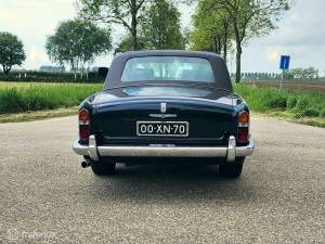 Image 8/50 of Rolls-Royce Silver Shadow I (1974)