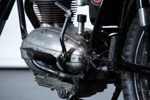 Image 18/50 of Mondial 125 (1961)