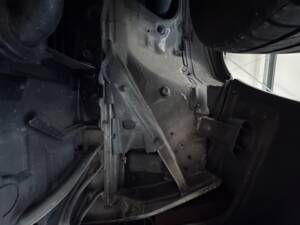 Bild 49/49 von Mercedes-Benz E 320 T (1993)