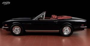 Imagen 2/9 de Aston Martin V8 Volante (1982)
