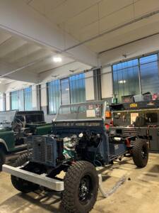 Image 11/46 of Land Rover 109 (1969)