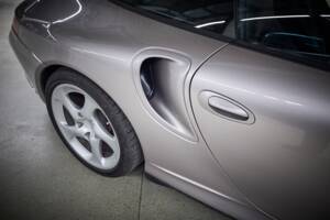 Image 43/98 of Porsche 911 Turbo (2000)