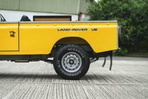 Image 60/98 of Land Rover 109 (1983)