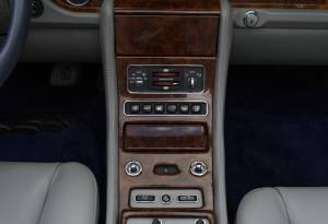Bild 28/39 von Rolls-Royce Corniche V (2000)