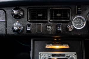 Image 28/39 de MG MGB GT (1972)