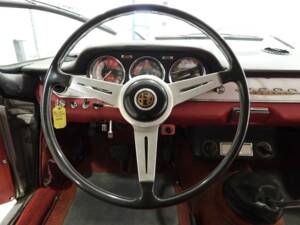 Image 7/15 of Alfa Romeo 2600 Sprint (1964)
