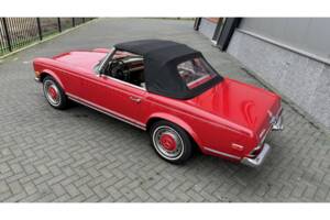 Image 14/36 de Mercedes-Benz 280 SL (1968)