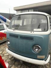 Bild 2/18 von Volkswagen T2b Kleinbus (1972)