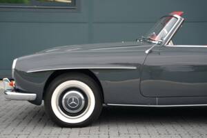 Image 9/50 de Mercedes-Benz 190 SL (1961)