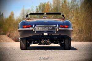 Image 5/80 de Jaguar Type E 4.2 (1966)