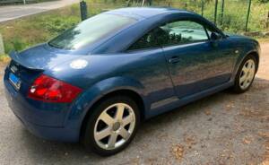 Image 14/72 of Audi TT 1.8 T (2000)