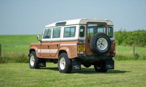 Image 3/33 of Land Rover Defender 110 (1983)