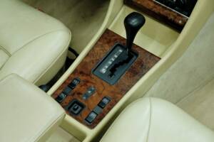 Bild 26/50 von Mercedes-Benz 500 SEL (1983)