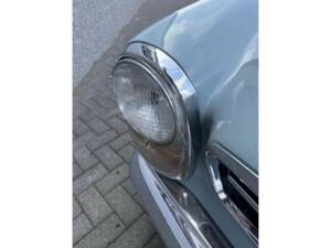 Image 24/43 de Mercedes-Benz 280 SL (1969)
