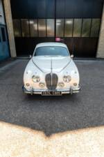 Image 4/50 de Jaguar Mk II 3.8 (1963)