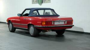 Image 25/42 de Mercedes-Benz 560 SL (1988)