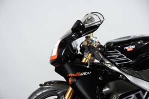 Bild 22/50 von Aprilia RSV 1000 V60 (1999)