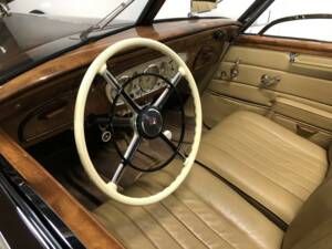 Image 32/38 of Mercedes-Benz 320 Cabriolet A (1938)
