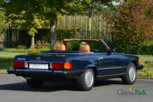 Image 17/50 de Mercedes-Benz 380 SL (1982)