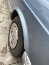 Image 13/30 of Mercedes-Benz 380 SEC (1985)