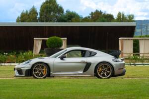 Image 27/100 of Porsche 718 Cayman GT4 RS Weissach (2024)