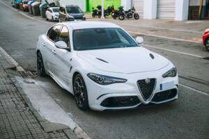 Bild 1/26 von Alfa Romeo Giulia Quadrifoglio (2017)