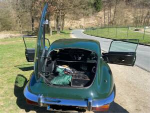 Afbeelding 3/8 van Jaguar E-Type V12 (2+2) (1972)