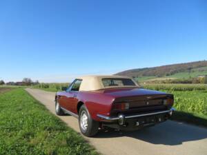 Image 6/22 of Aston Martin V8 Volante (1980)