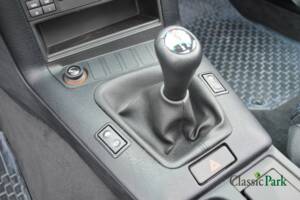 Bild 34/50 von BMW 320i (1994)