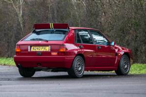 Image 4/50 of Lancia Delta HF Integrale Evoluzione II (1995)