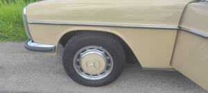 Bild 19/59 von Mercedes-Benz 230&#x2F;4 (1974)