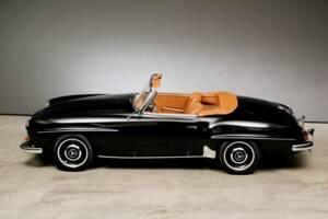Afbeelding 3/27 van Mercedes-Benz 190 SL (1960)
