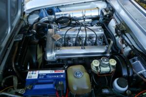 Image 14/50 of Alfa Romeo 1750 GT Veloce (1970)